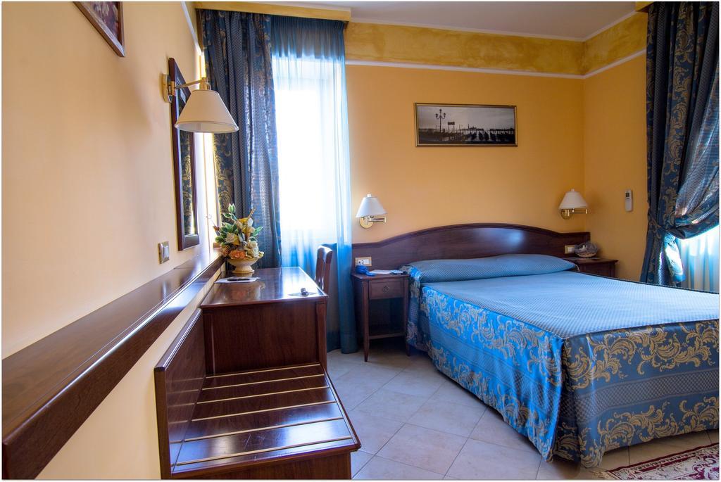 B&B Degli Amici Чампино Номер фото